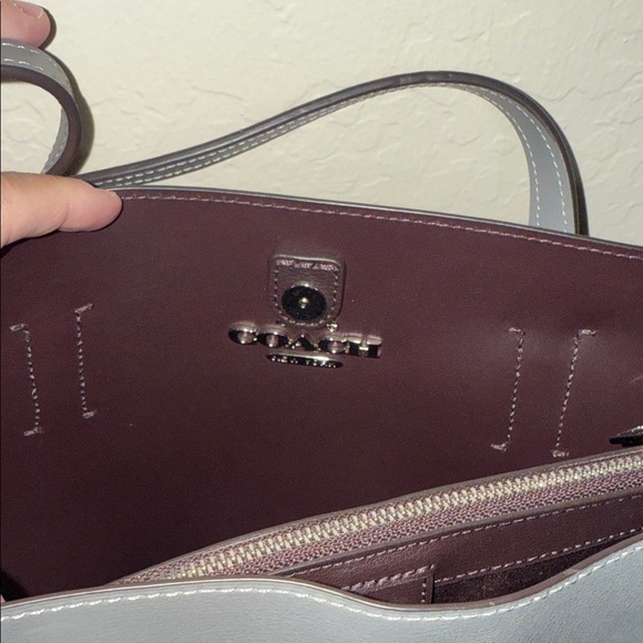 Coach Elegant Gray Tote and‎ Wallet Set - Picture 4 of 12